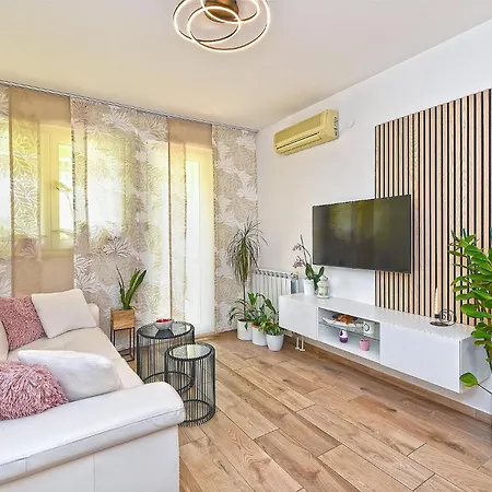 Apartment 2207